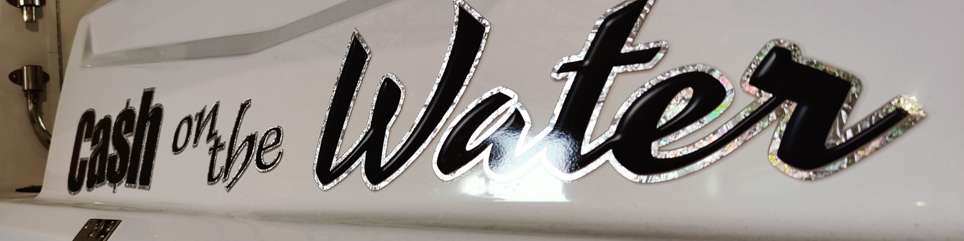 Cash on the Water boat graphics – Seattle